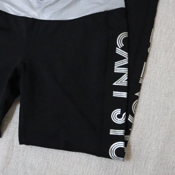 Material Girl Active Metallic Graphic Leggings - Picture 3 of 9